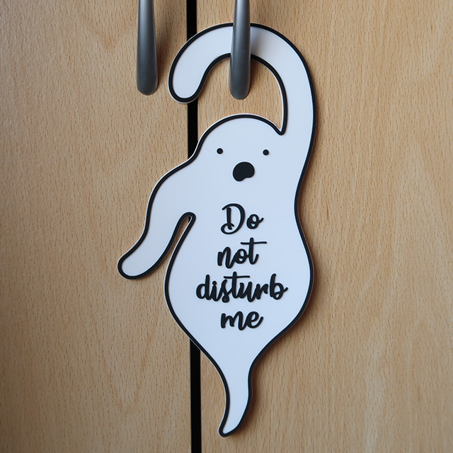 The ghost-shaped door hanger