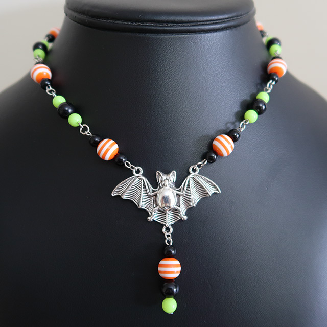Halloween Striped Bat Necklace & Earrings Set (Orange/Green)